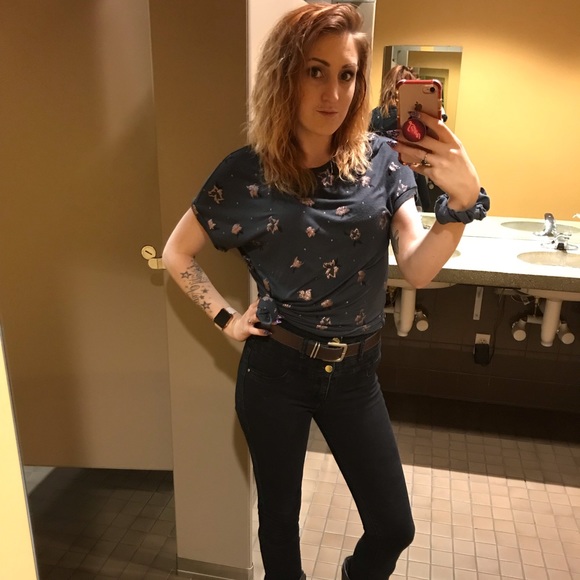 Meet your Posher, Katie - Picture 2 of 8